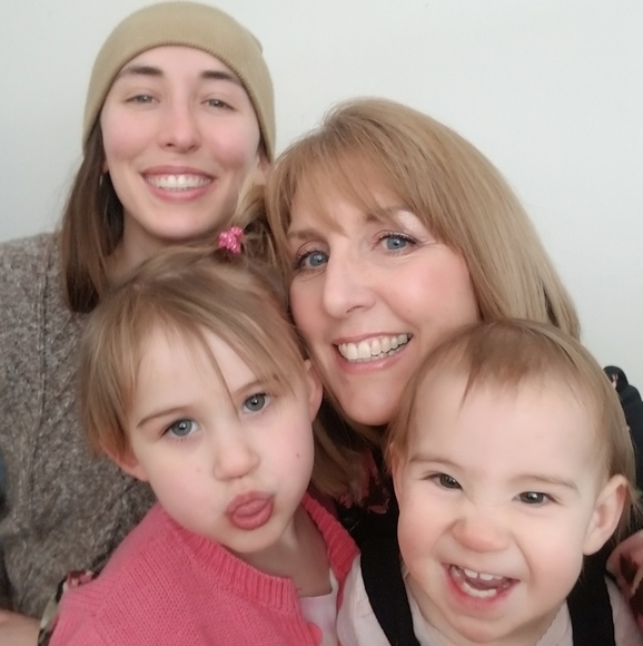 Meet your Posher Lisa - Picture 9 of 11